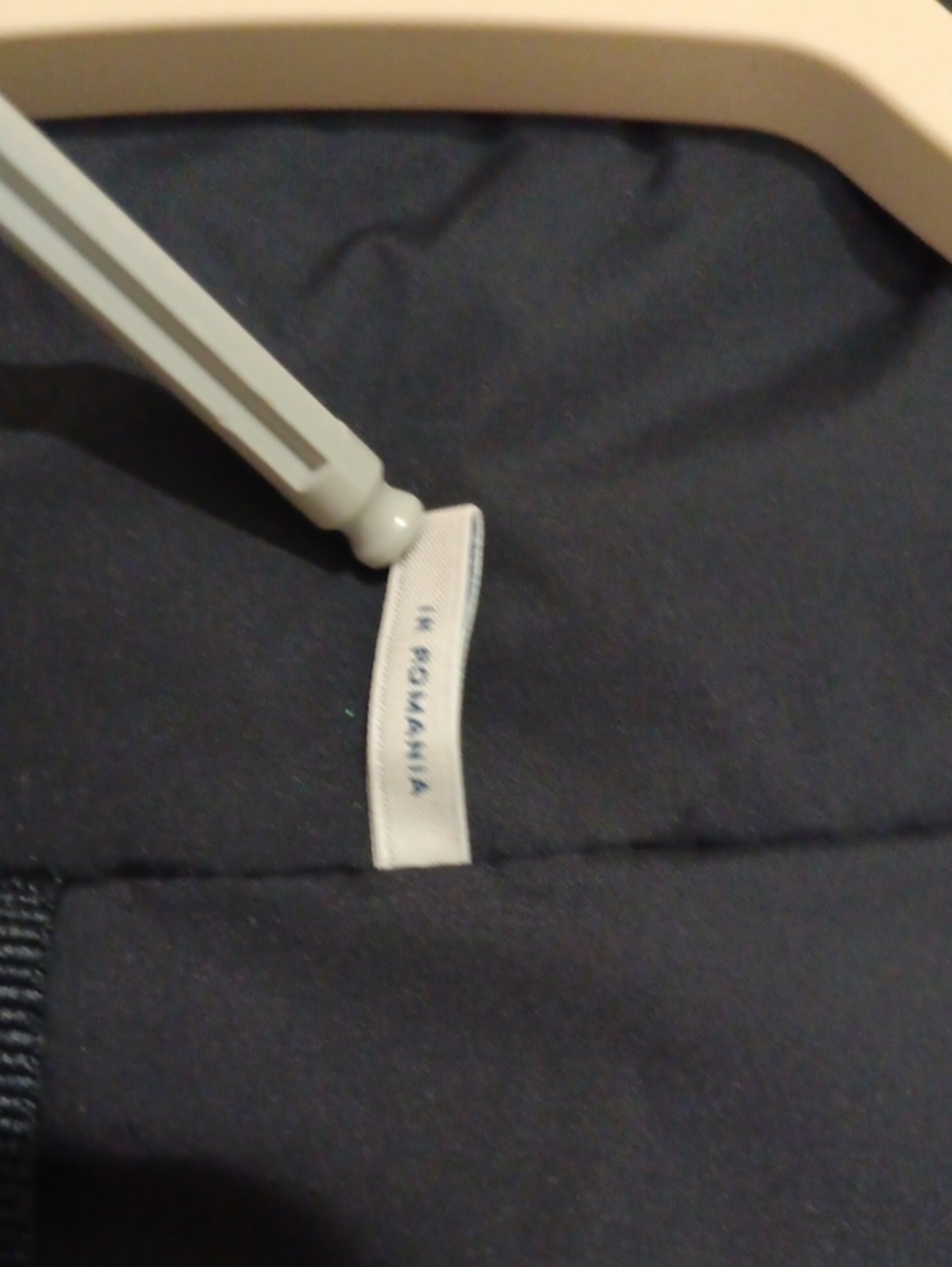 Moncler Cecaud Giubbotto Quilted Down Jacket - Picture 6 of 16
